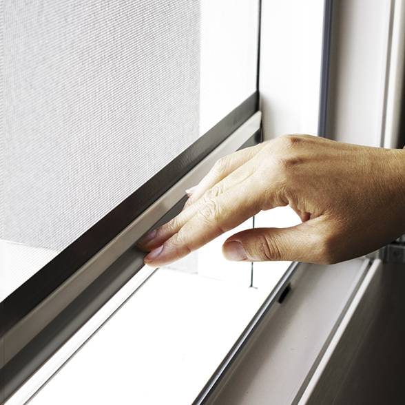 Installation de stores extérieurs résistants pour maison à Saint-Apollinaire en Bourgogne-Franche-Comté